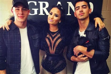 Demi Lovato and Joe Jonas duet .